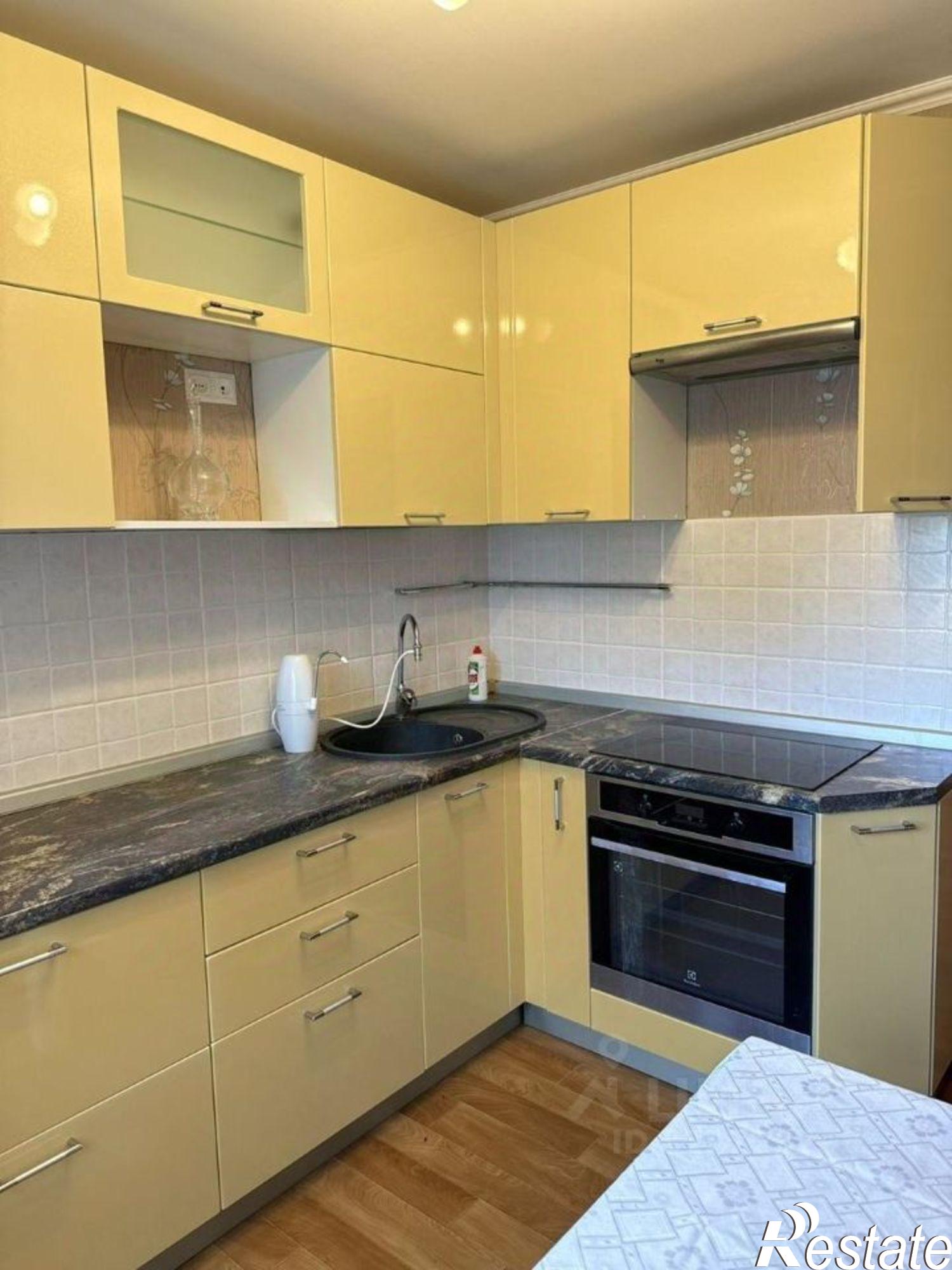 Купить квартиру за 5 750 000 рублей на улица 40 лет Победы, 6