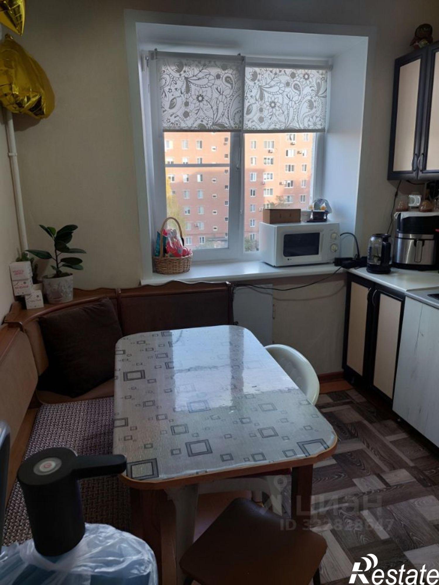 Купить квартиру за 2 100 000 рублей на мкр В-1, 17