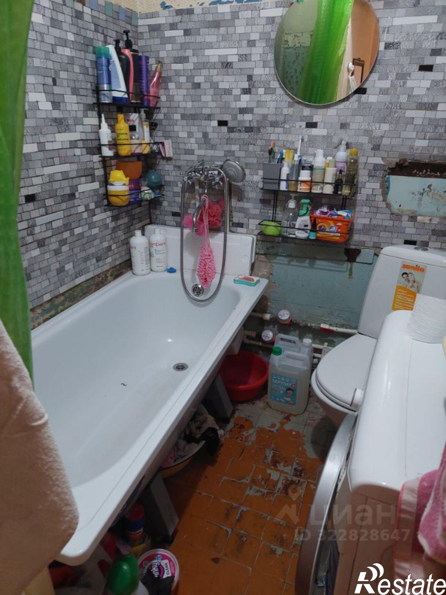 Купить квартиру за 2 100 000 рублей на мкр В-1, 17