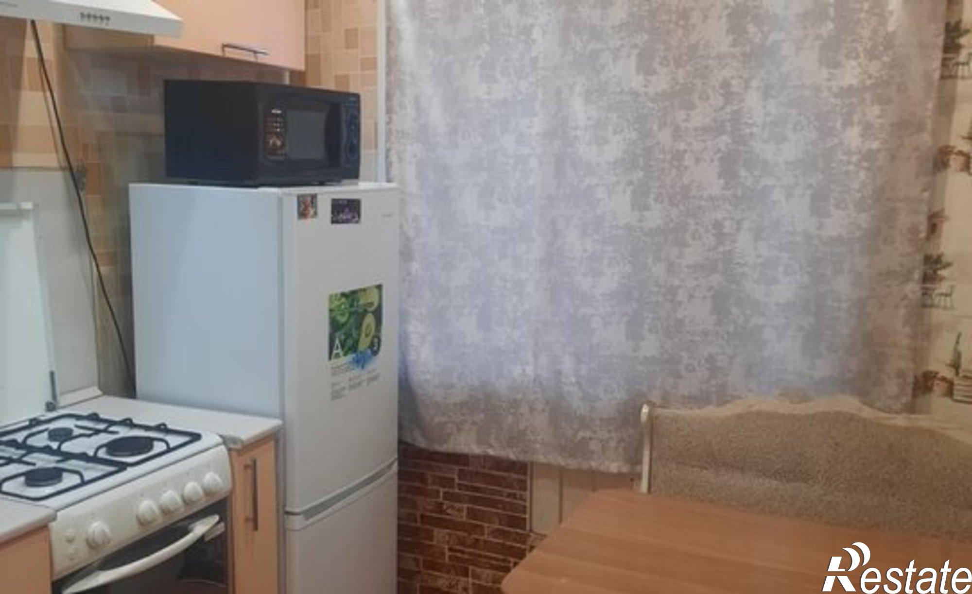 Купить квартиру за 2 300 000 рублей на мкр В-1, 15