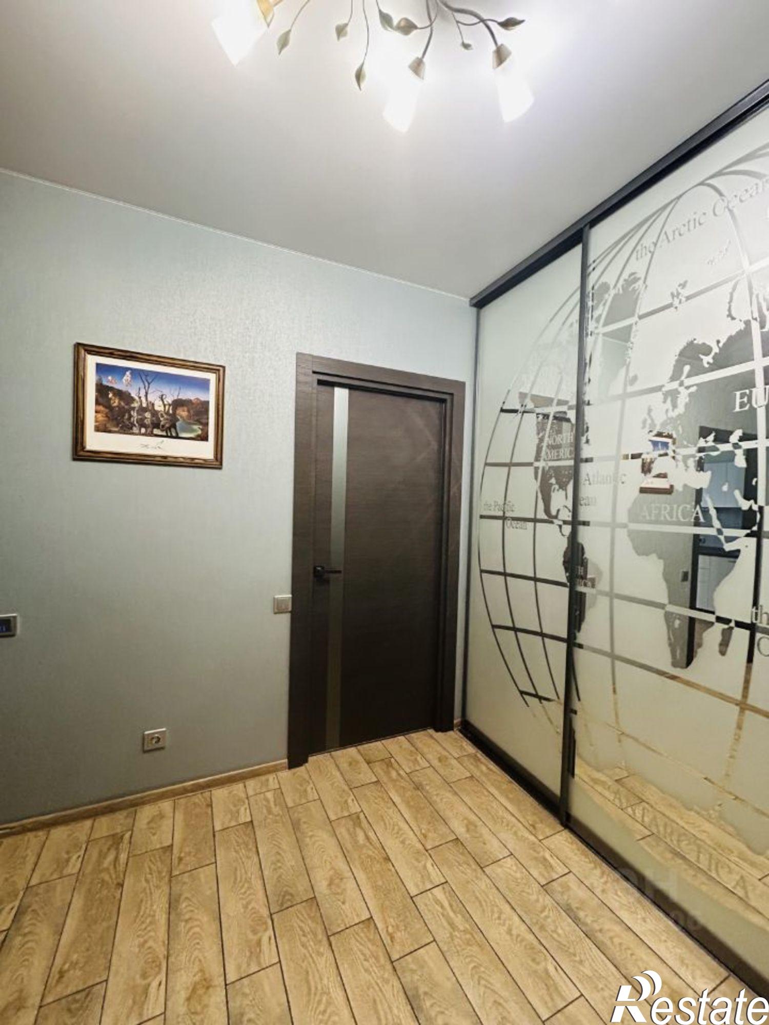 Купить квартиру за 7 300 000 рублей на Самара, Молодёжная улица, 12