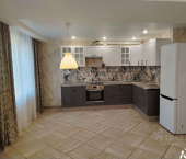 2-комн, 55кв м, этаж 1/3 ул Веры Ершовой, 11