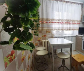 2-комн, 44кв м, этаж 1/4 улица Ленина, 115