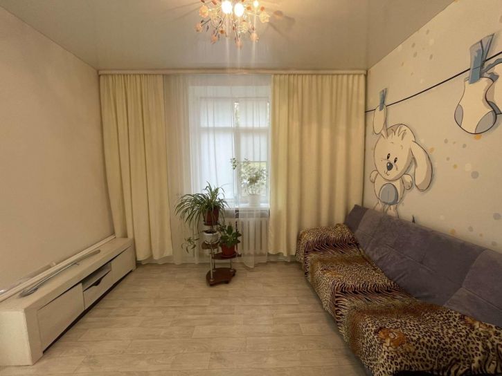 3-комн квартира Коммунистическая улица, 46
