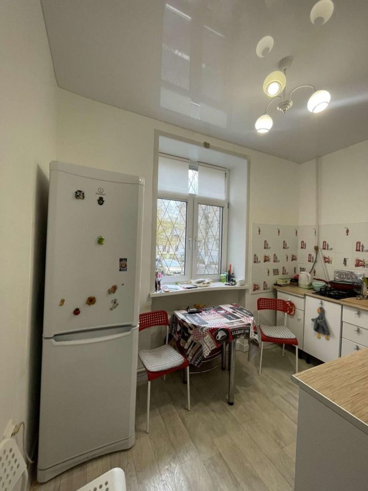 3-комн квартира Коммунистическая улица, 46