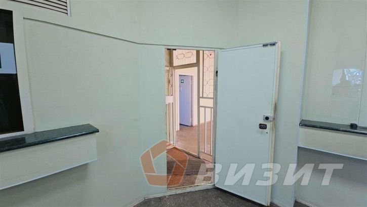 Торговое помещение Мирный посёлок городского типа