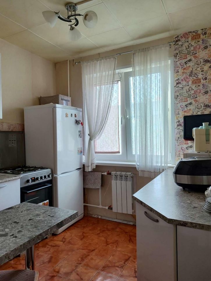 2-комн квартира Дзержинского улица, 21