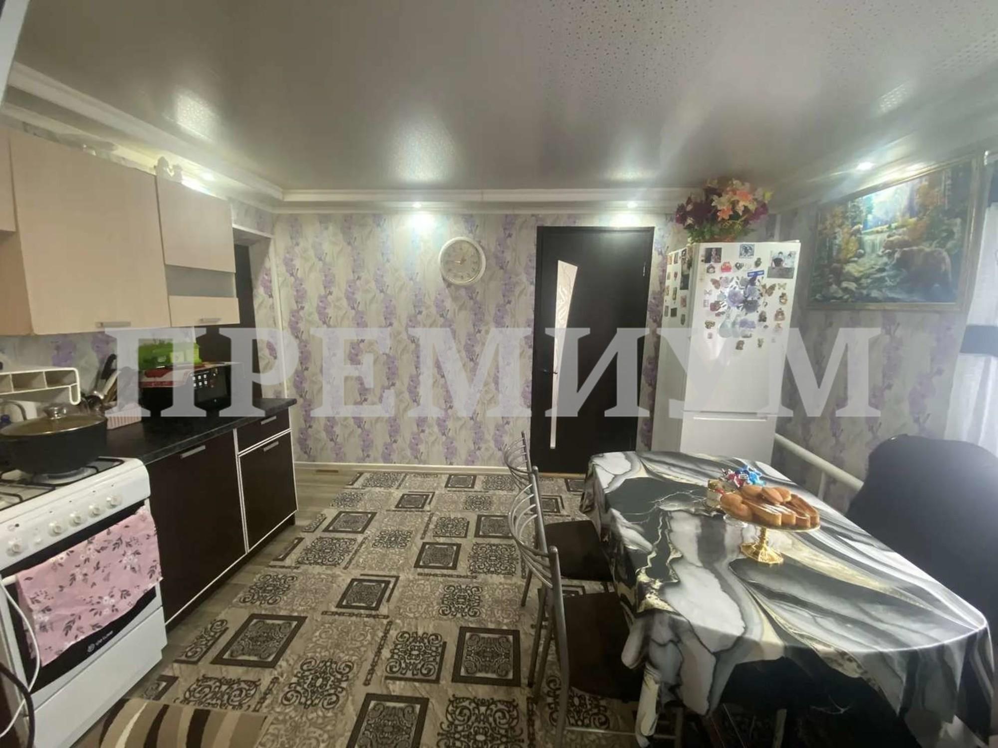 Купить дачу, дом, коттедж за 3 200 000 рублей на улица Кирова, 33