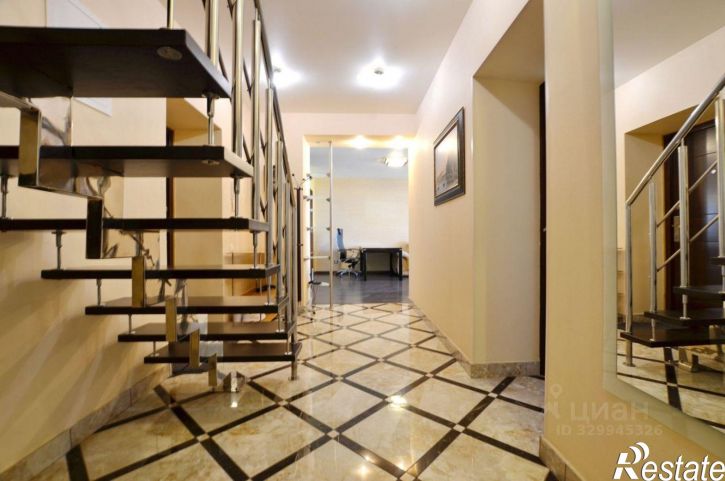 4-комн квартира Самара, Молодёжная улица, 6