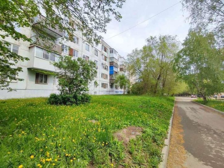 2-комн квартира Дзержинского улица, 39В