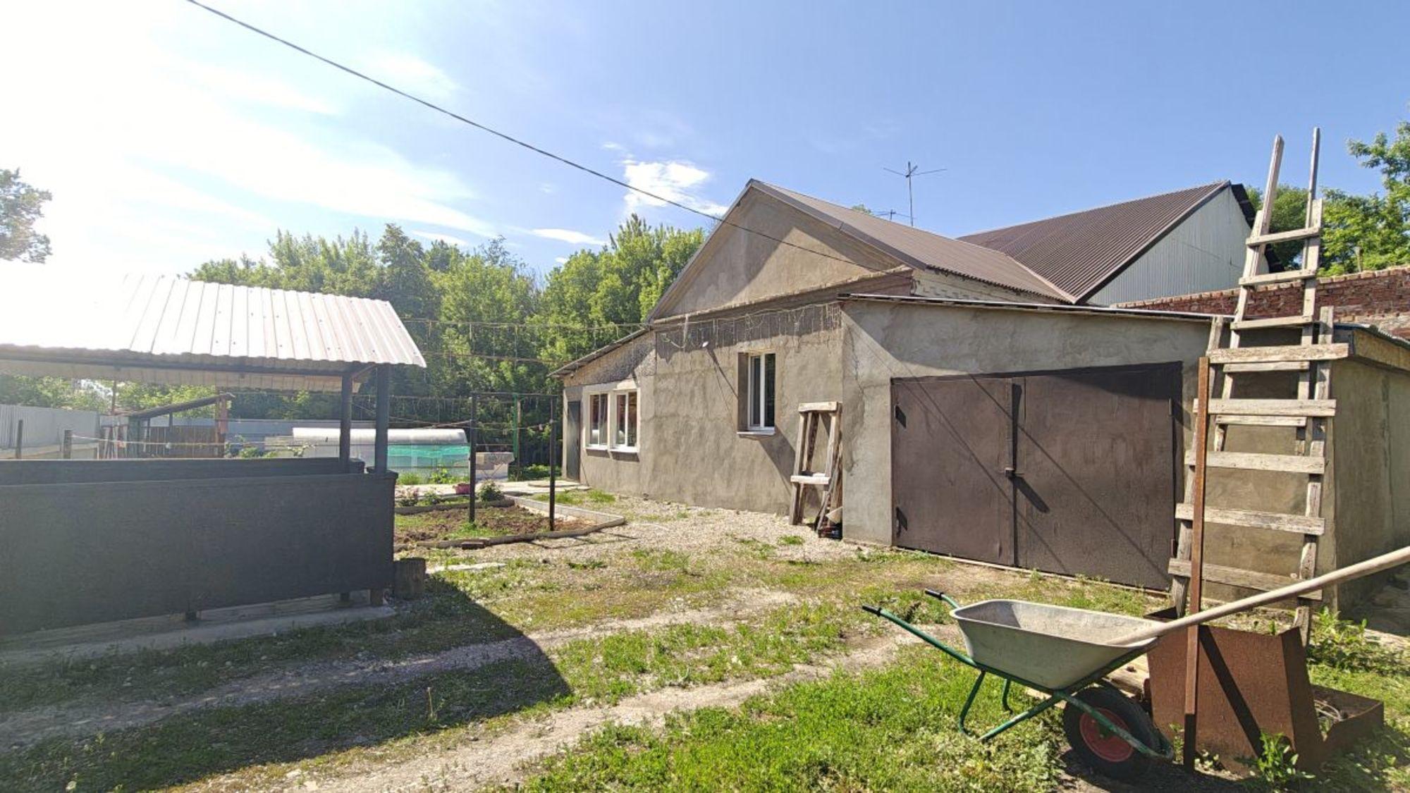 Купить дачу, дом, коттедж за 5 000 000 рублей на Школьная ул, 2