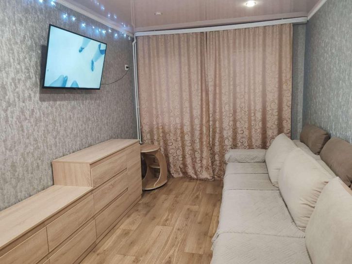 3-комн квартира Калинина улица, 13