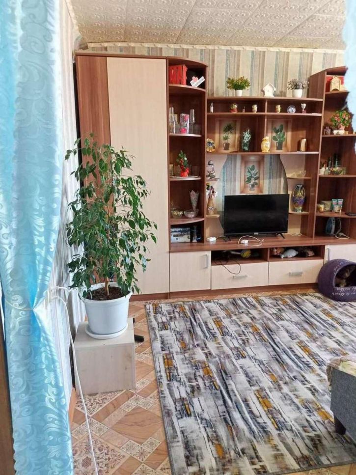 3-комн квартира Железнодорожная улица, 12