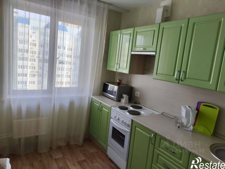 1-комн квартира Тополиная улица, 52,  д. 52