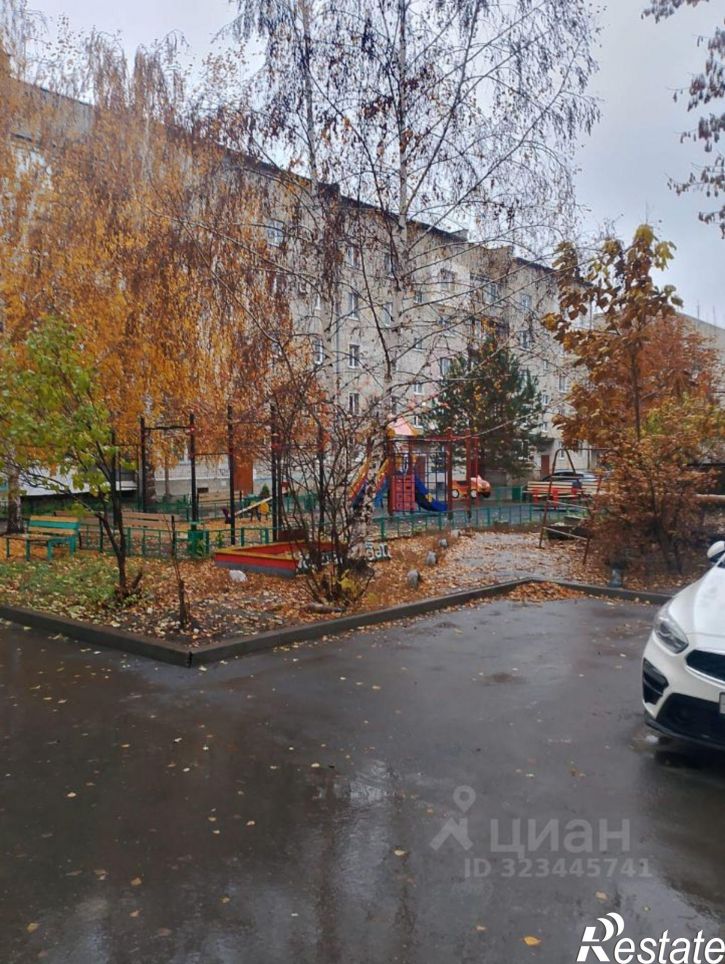 3-комн квартира улица Дзержинского, 25,  д. 25