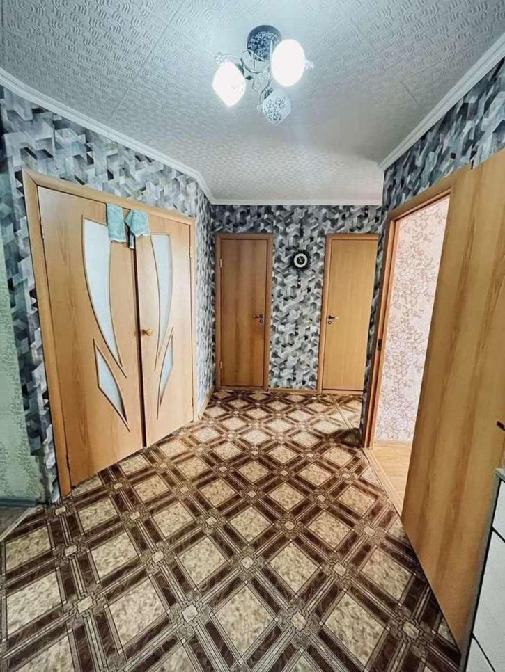 3-комн квартира Черняховского улица, 19