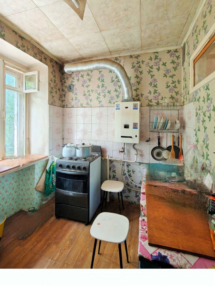2-комн квартира Коммунаров ул, 15,47