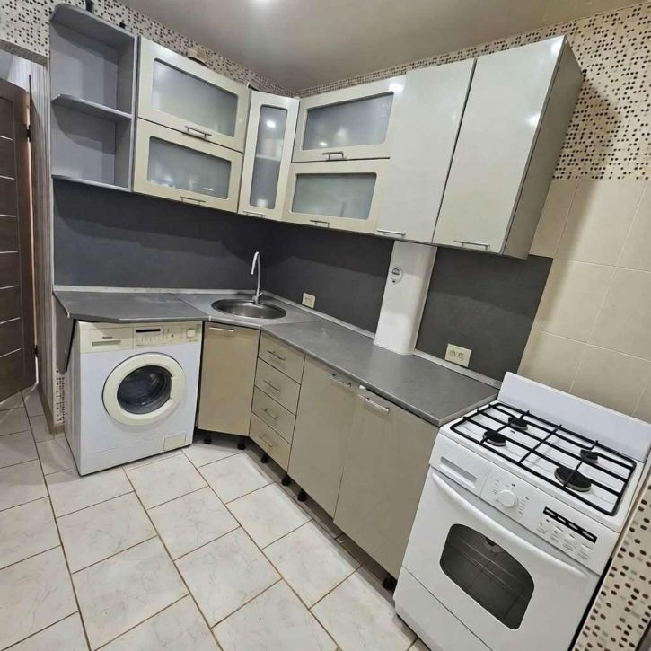 2-комн квартира Мира, 31