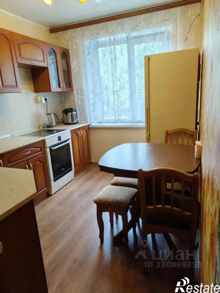 3-комн квартира Тополиная улица, 46,  д. 46