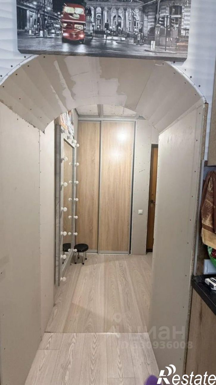 2-комн квартира Революционная улица, 50,  д. 50