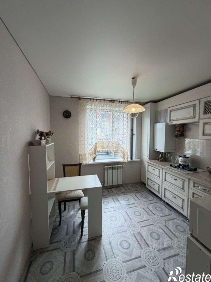 2-комн квартира ул митрополита Мануила Лемешевского, 17,  д. 17
