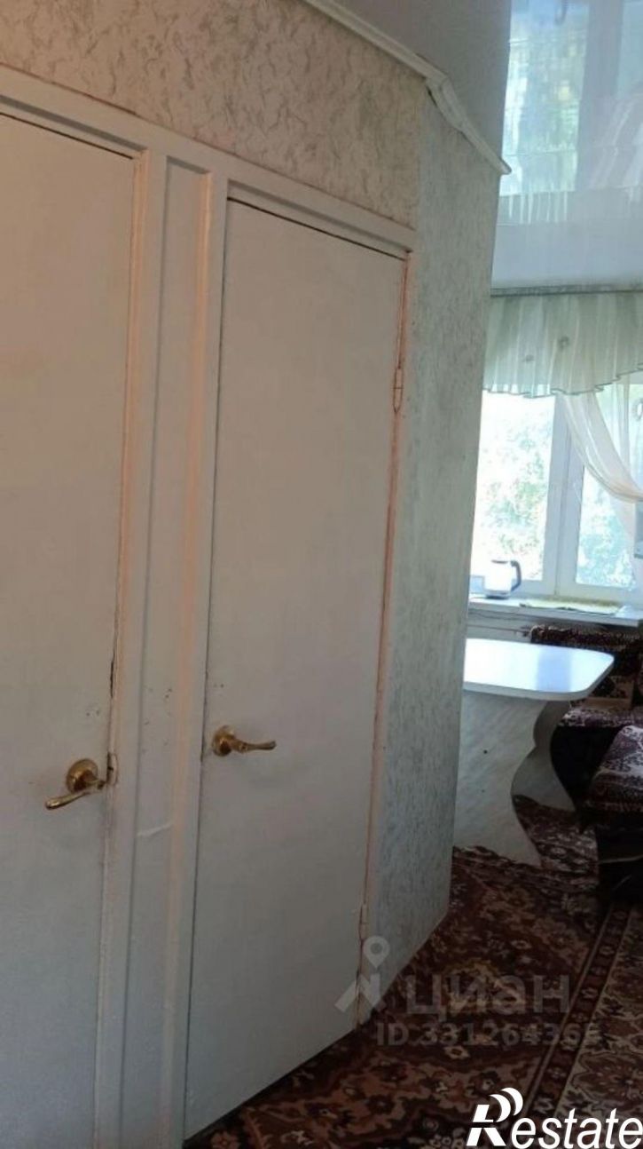 2-комн квартира Запорожская улица, 27,  д. 27