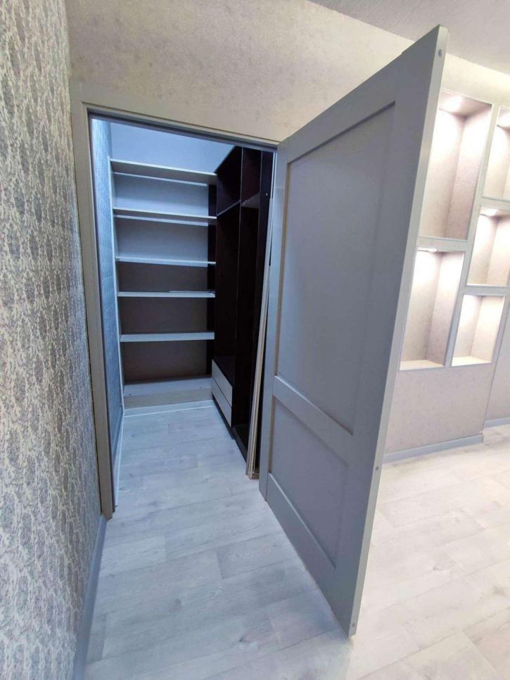 3-комн квартира Успенского улица, 8