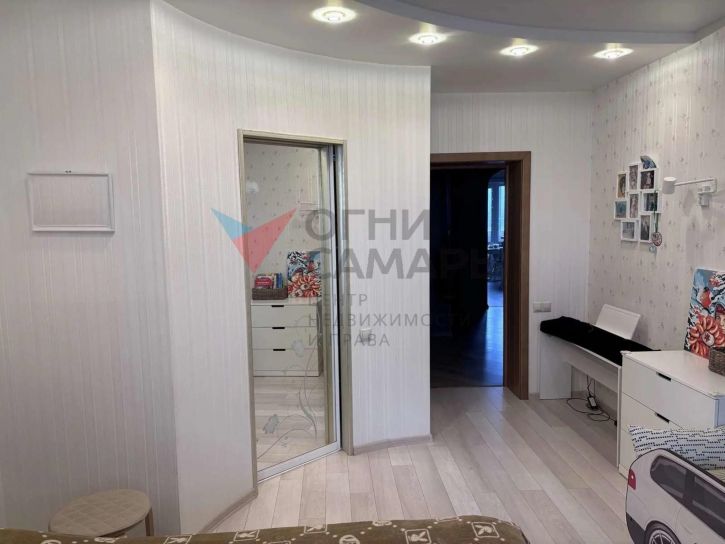 2-комн квартира Горького улица, 15