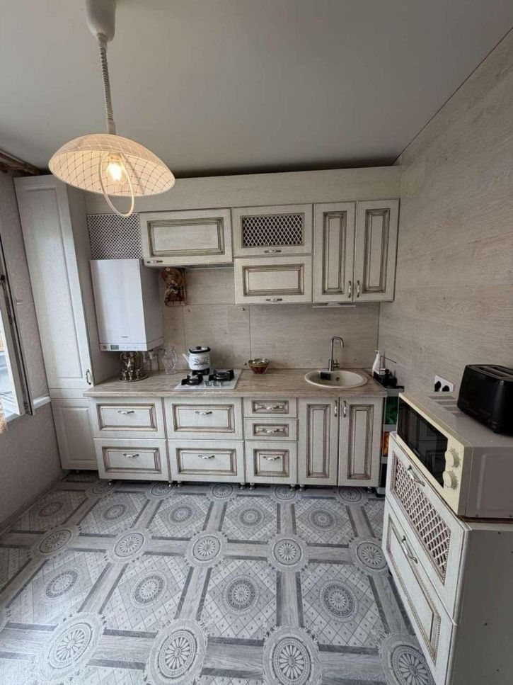 2-комн квартира улица Митрополита Мануила Лемешевского, 17