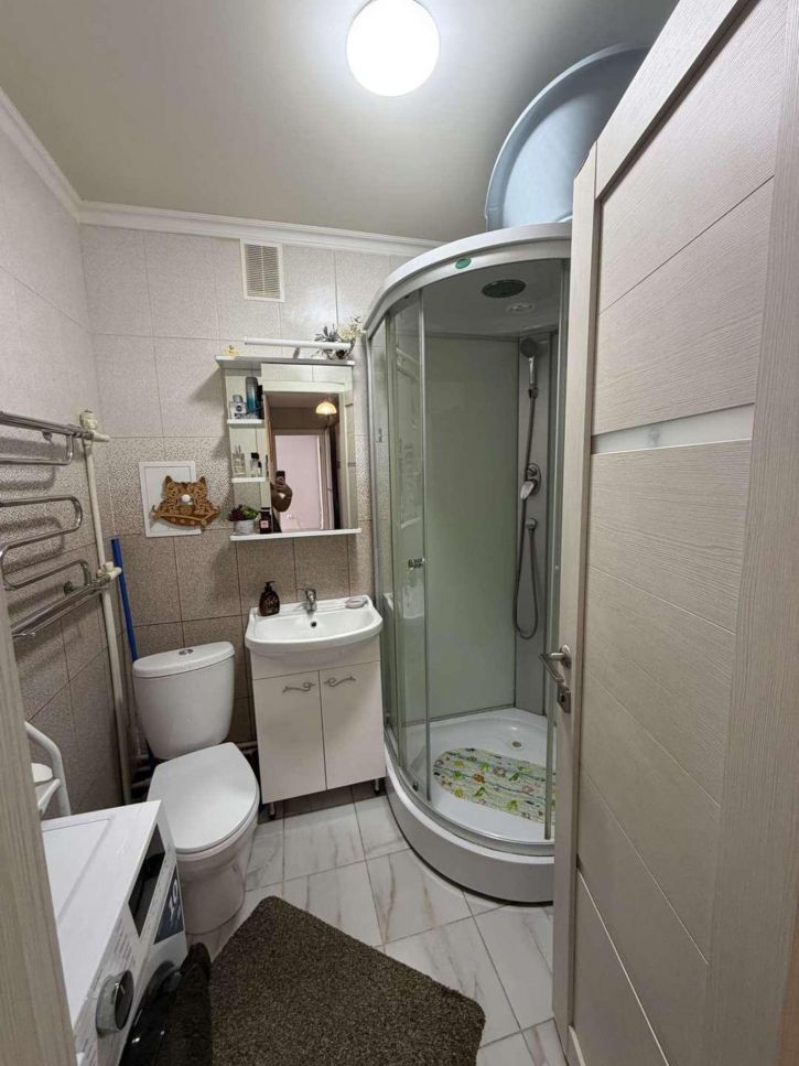 2-комн квартира улица Митрополита Мануила Лемешевского, 17