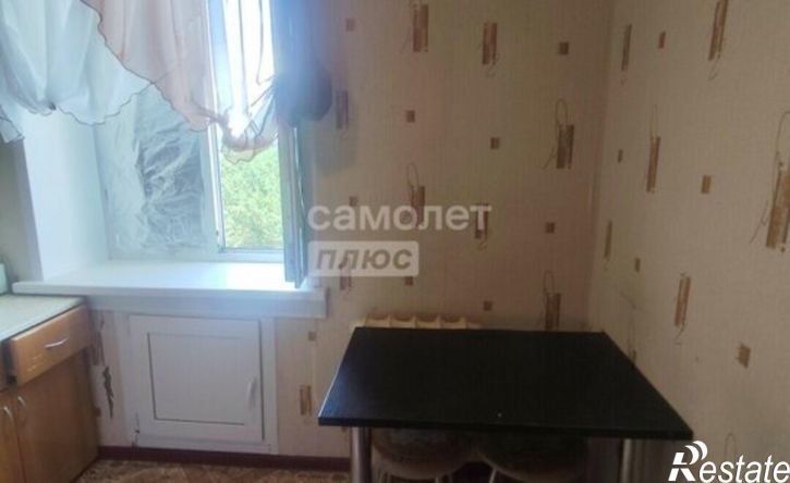2-комн квартира Сызрань, проспект Космонавтов, 1