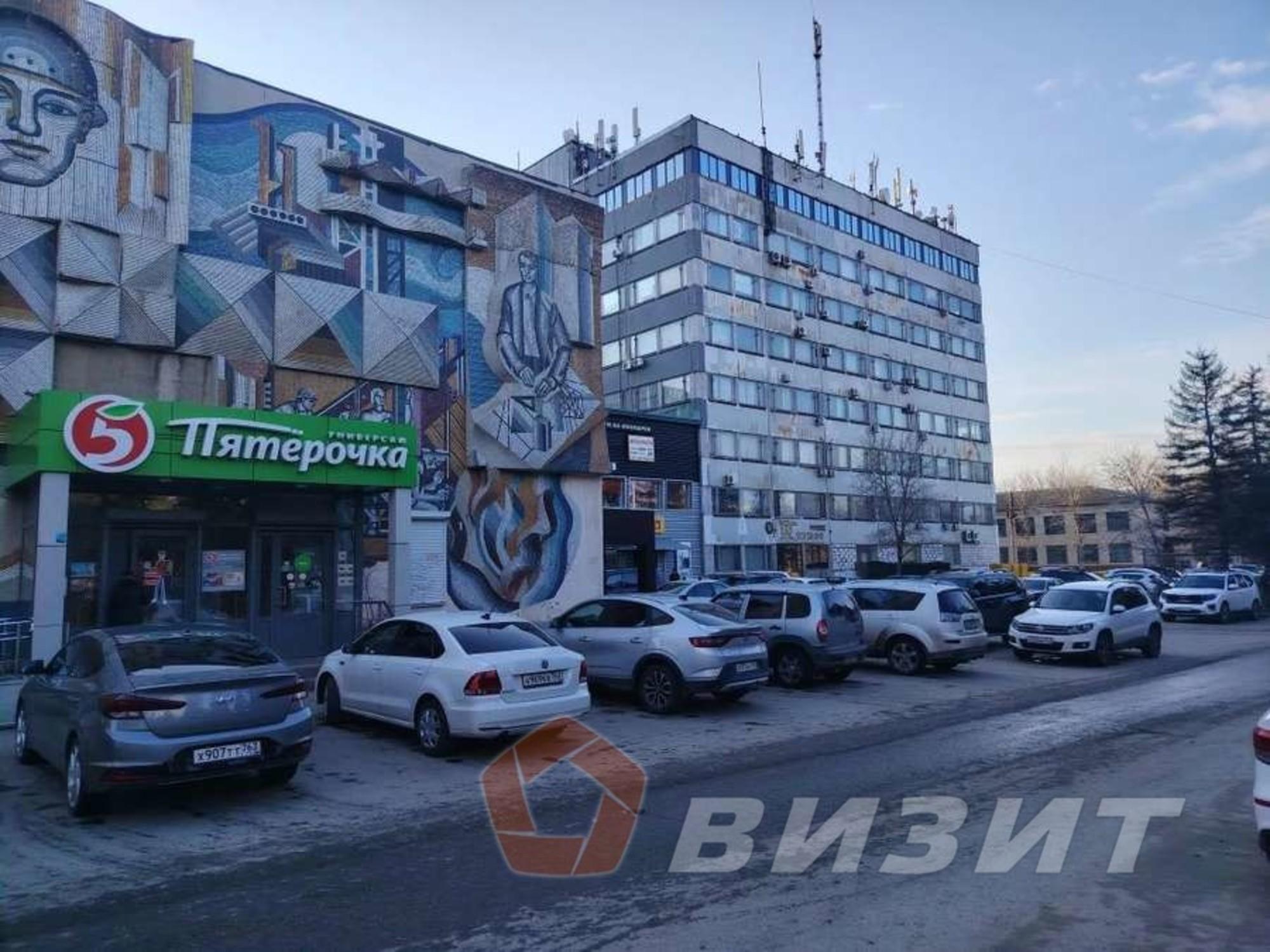 Купить торговое помещение за 25 000 000 рублей на Миронова улица, 31а
