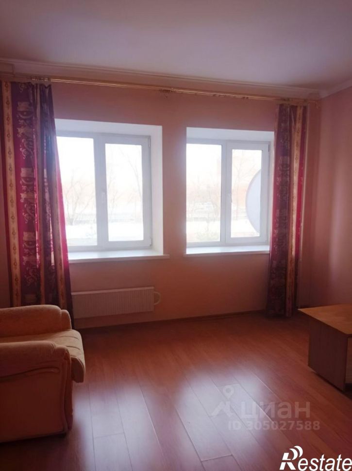 2-комн квартира улица Полякова, 24,  д. 24