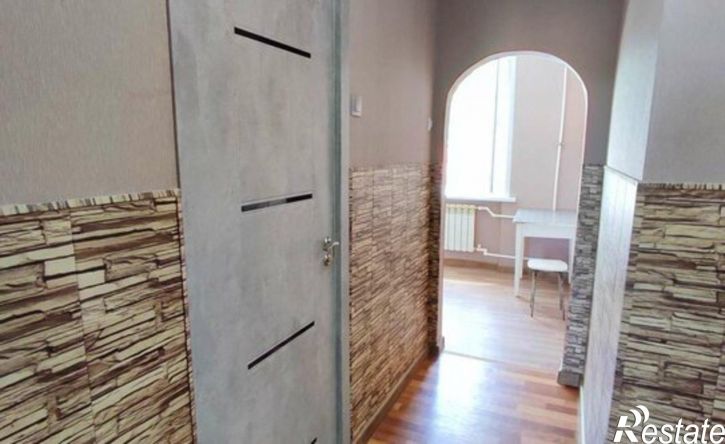 2-комн квартира улица Суворова, 19,  д. 19