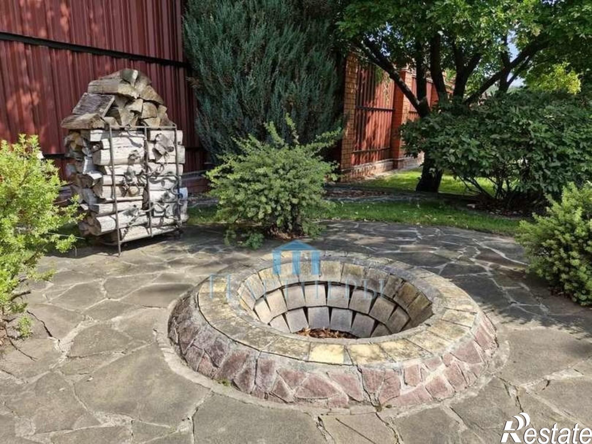 Купить дачу, дом, коттедж за 25 700 000 рублей на улица Гагарина
