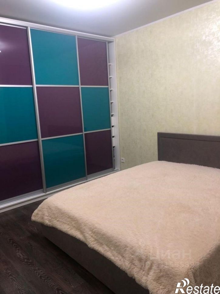 1-комн квартира улица Полякова, 28Б,  д. 28Б
