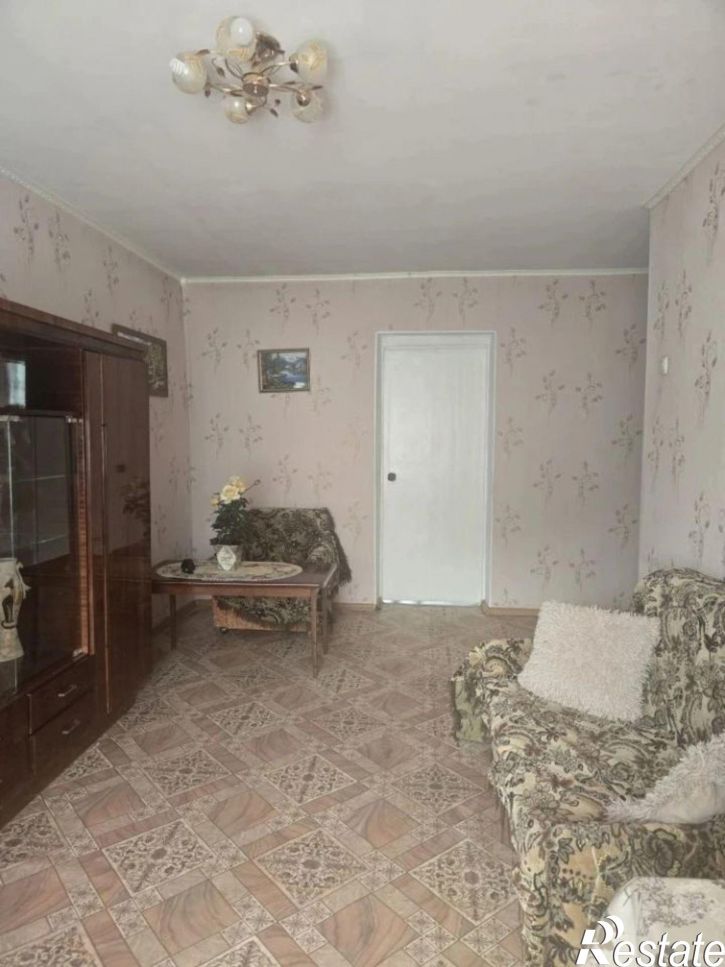 3-комн квартира ул Репина, 8,  д. 8