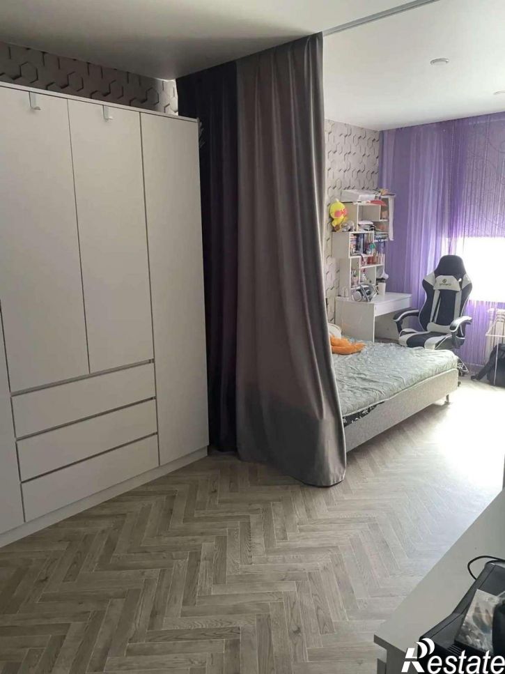 2-комн квартира улица Петра Монастырского, 4