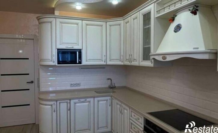 3-комн квартира Самара, Осетинская улица, 8