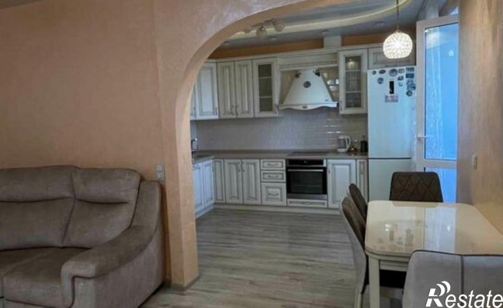 3-комн квартира Самара, Осетинская улица, 8