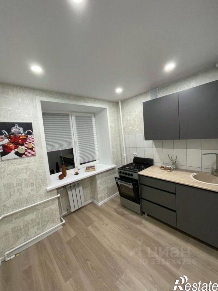 3-комн квартира улица Авроры,дом 181