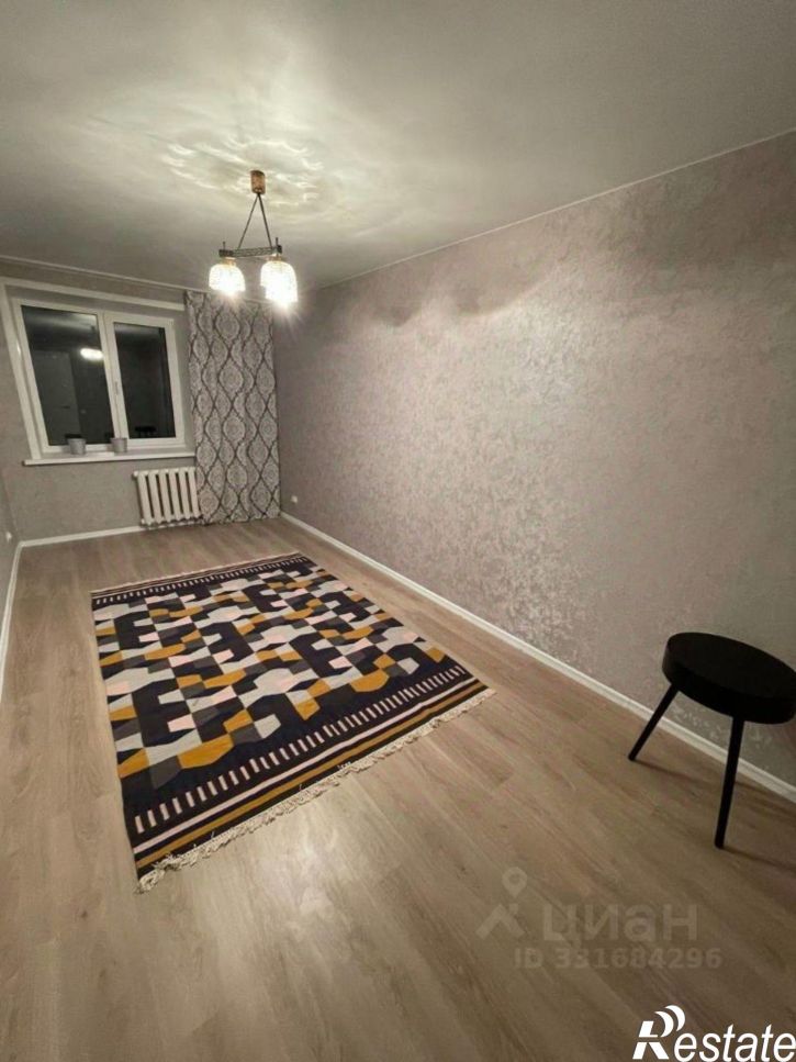 3-комн квартира улица Авроры,дом 181