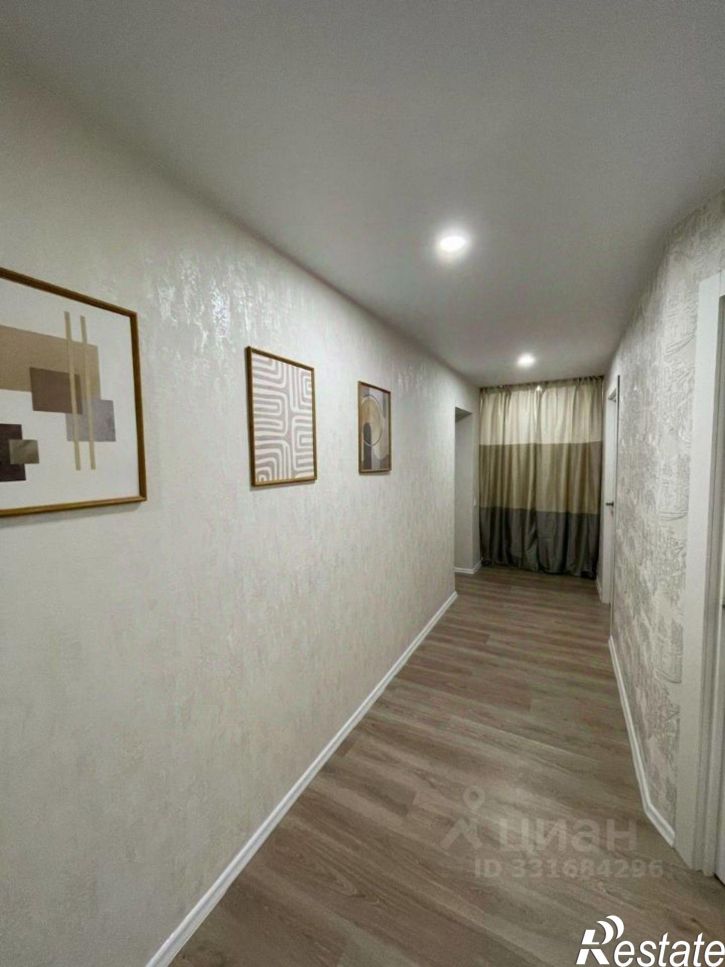 3-комн квартира улица Авроры,дом 181