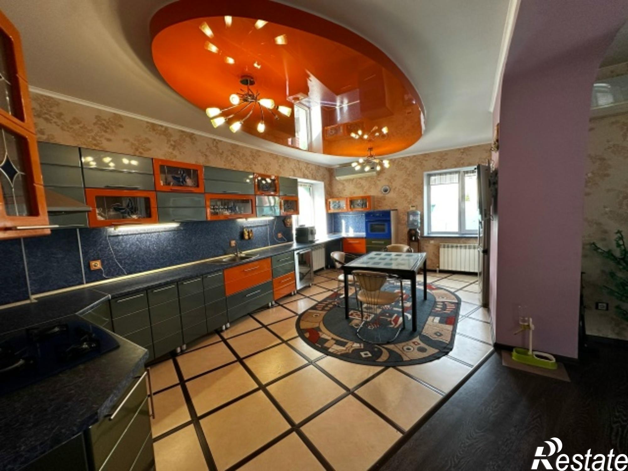 Купить дачу, дом, коттедж за 26 000 000 рублей на -, 18,20