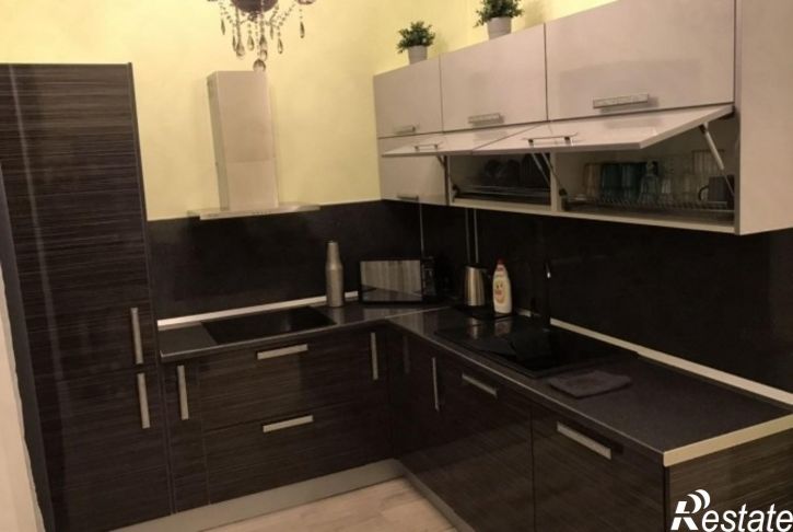 2-комн квартира улица Горького, 4