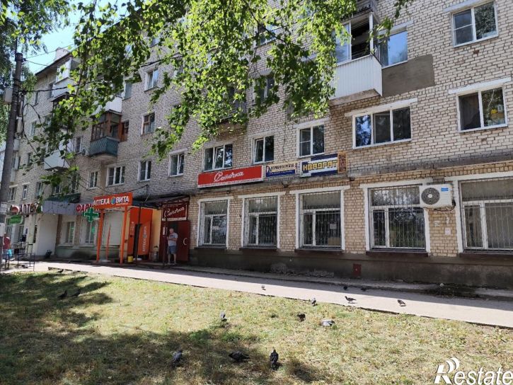 2-комн квартира мкр Г-1, 4,  д. 4