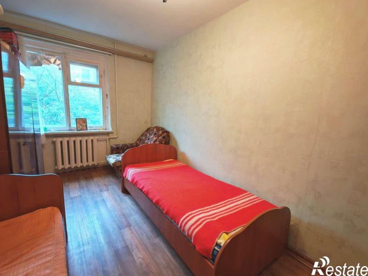 3-комн квартира Дзержинского улица, 28