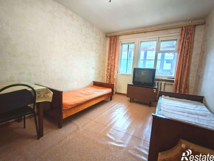 3-комн квартира Дзержинского улица, 28