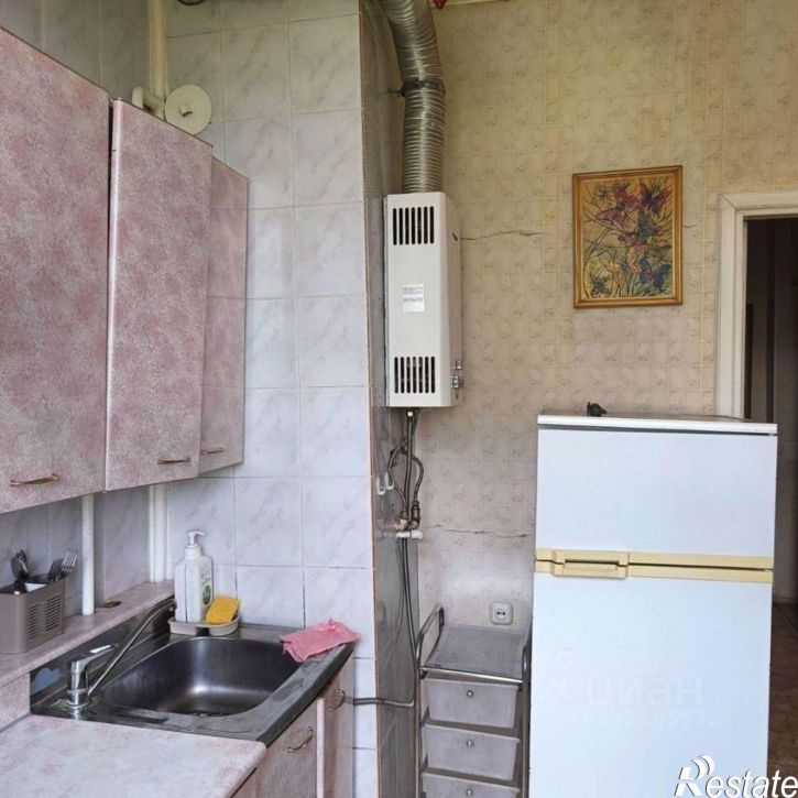 4-комн квартира улица Победы, 1
