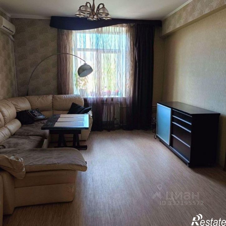 4-комн квартира улица Победы, 1
